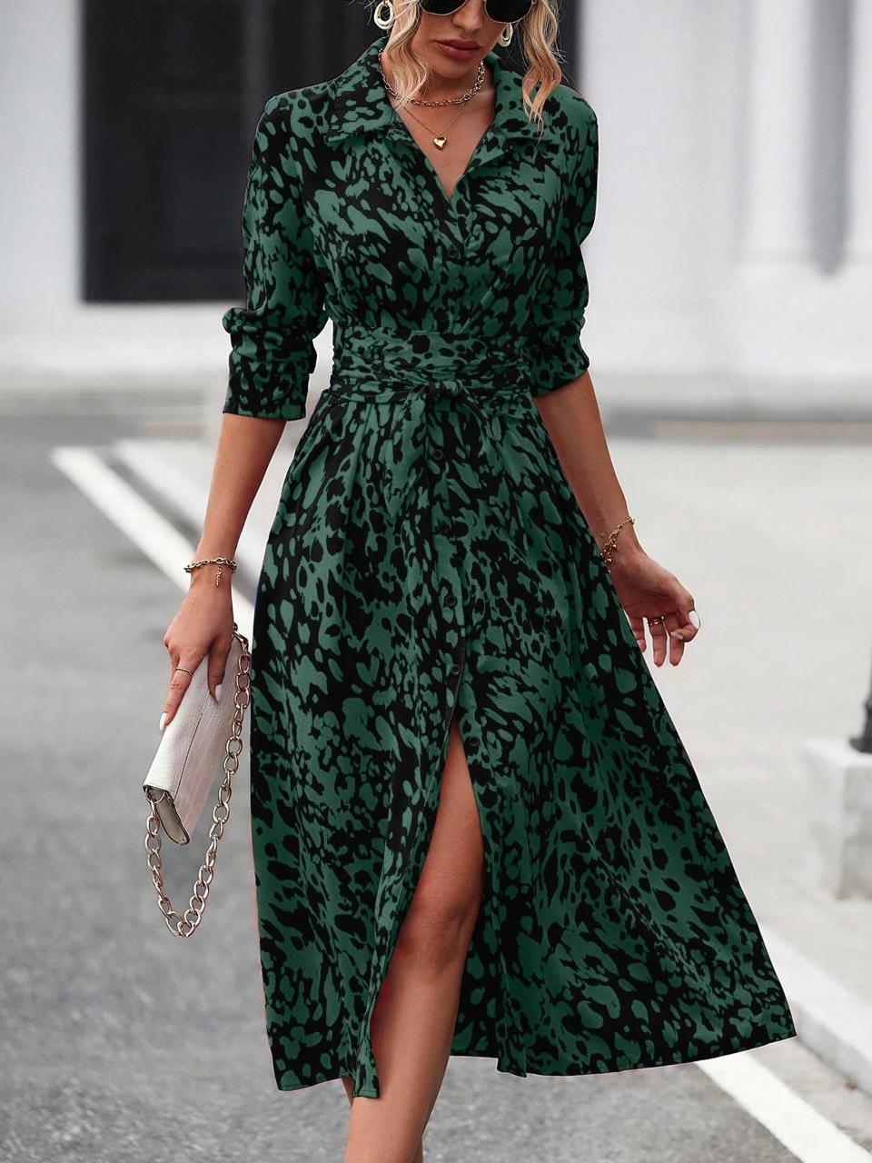 WhatsApp Image 2025-05-20 at 11.57.28 AM Vestido Camisero Estampado Verde - Imagen 1