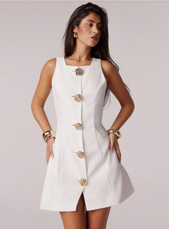 WhatsApp Image 2025-07-29 at 4.09.33 PM Vestido Blanco con Cuello Cuadrado - Imagen 1