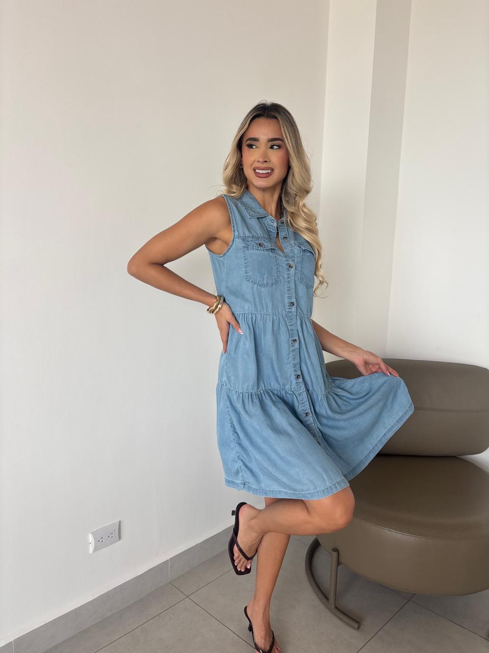 WhatsApp Image 2026-06-20 at 1.21.14 PM (1) Vestido Viviana Denim - Imagen 1