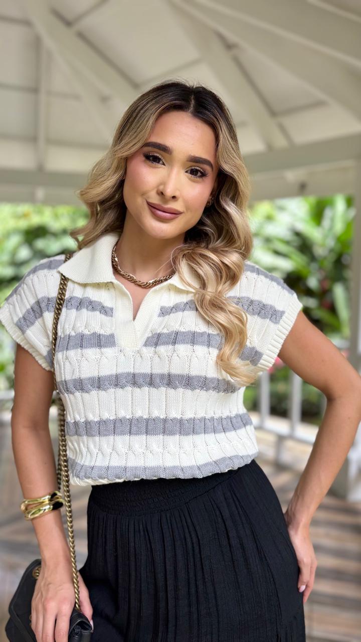 WhatsApp Image 2026-08-29 at 9.16.19 AM (12) Blusa Lina Gris - Imagen 1